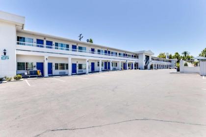 Motel 6-San Jose CA - Convention Center - image 4