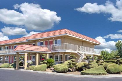 Days Inn by Wyndham turlock turlock