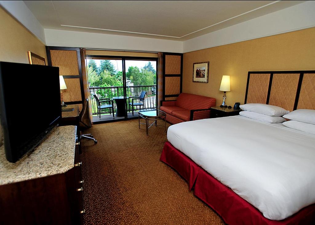 Hilton Stockton - image 4