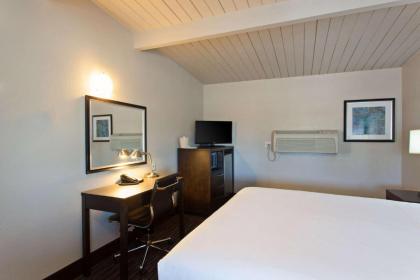Days Inn by Wyndham Chowchilla Gateway to Yosemite - image 3