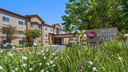 Best Western Plus Vineyard Inn - main image