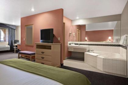 Travelodge by Wyndham Ukiah - image 4