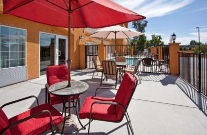 La Quinta by Wyndham Fowler - image 5