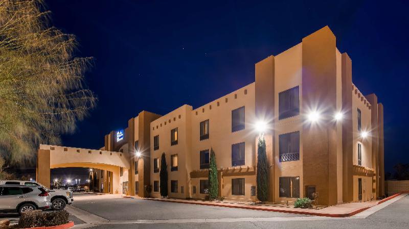 Best Western Joshua Tree Hotel & Suites - image 4