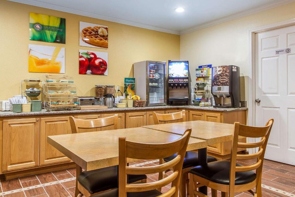 Quality Inn & Suites Gilroy - image 2