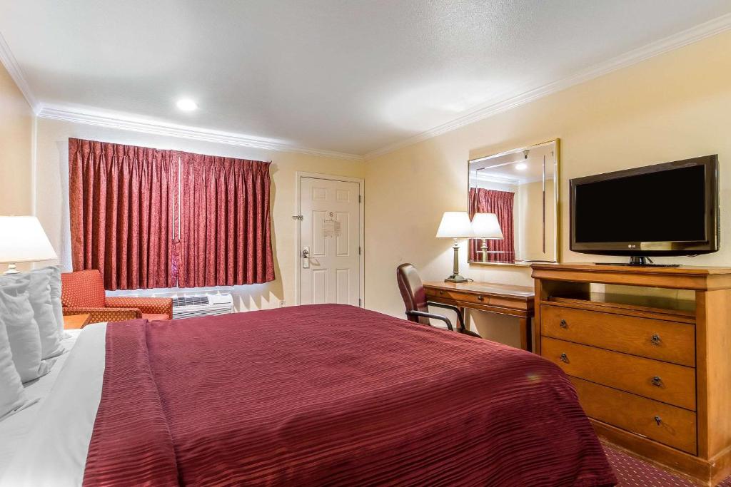 Quality Inn & Suites Gilroy - image 5