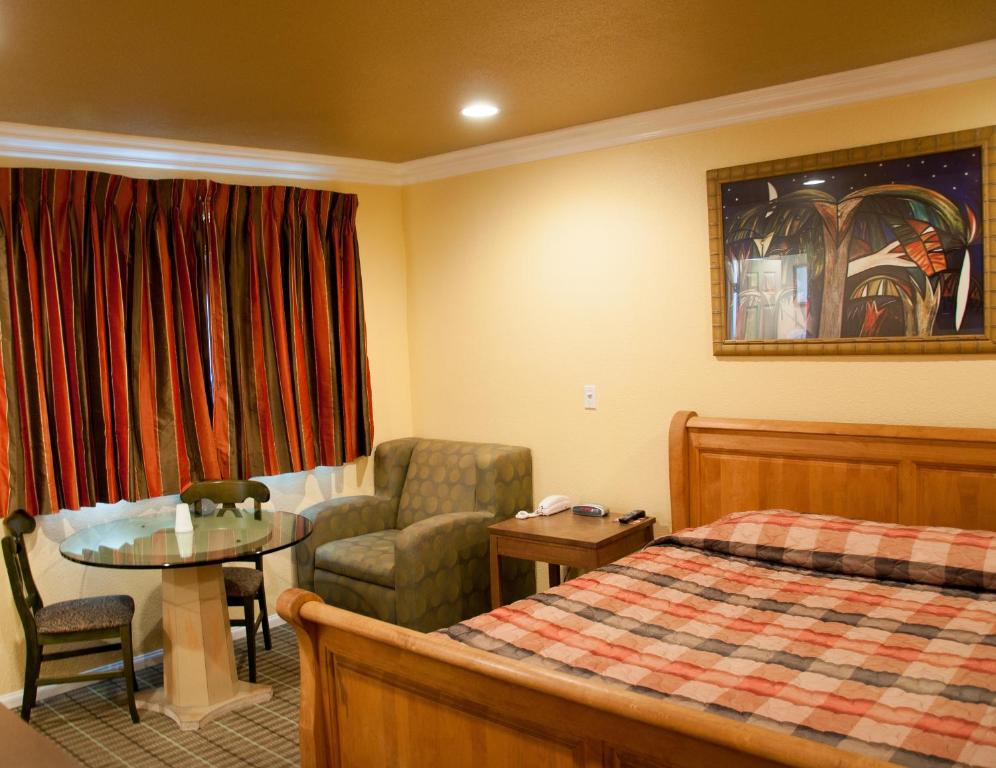 Bayshore Inn Ventura - image 5
