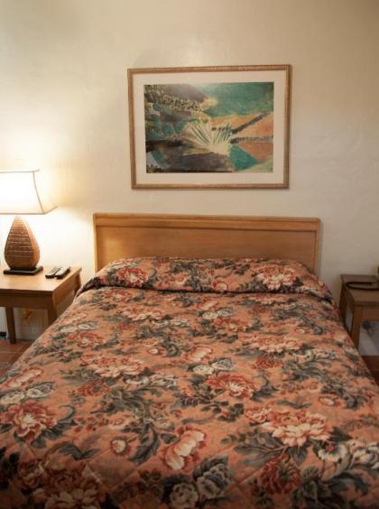 Mission Bell Motel - image 5