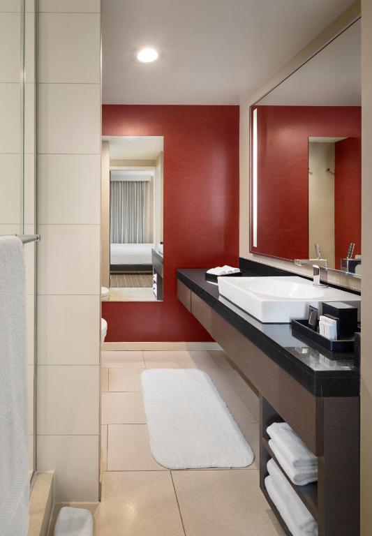 Hard Rock Hotel San Diego - image 2