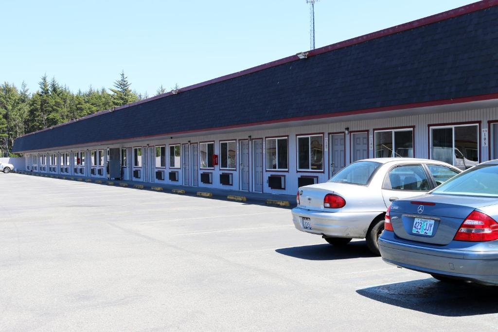 Westward Inn - image 4