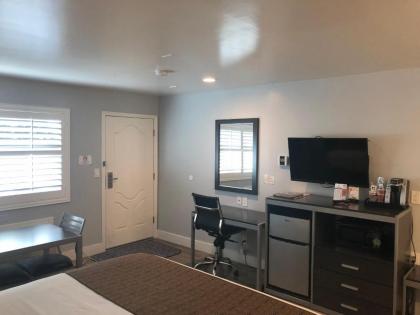 Pacific Inn Monterey - image 5