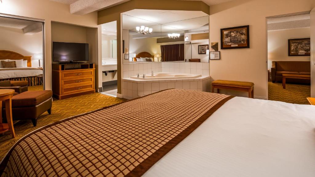 Best Western Plus Thousand Oaks Inn - image 4