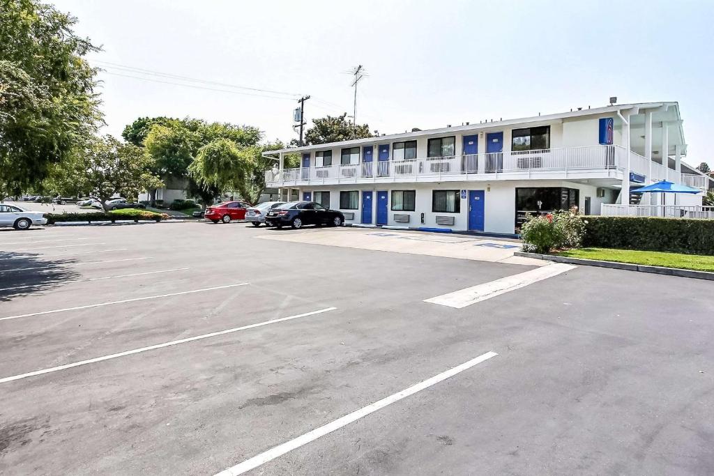 Motel 6-Sunnyvale CA - South - image 5