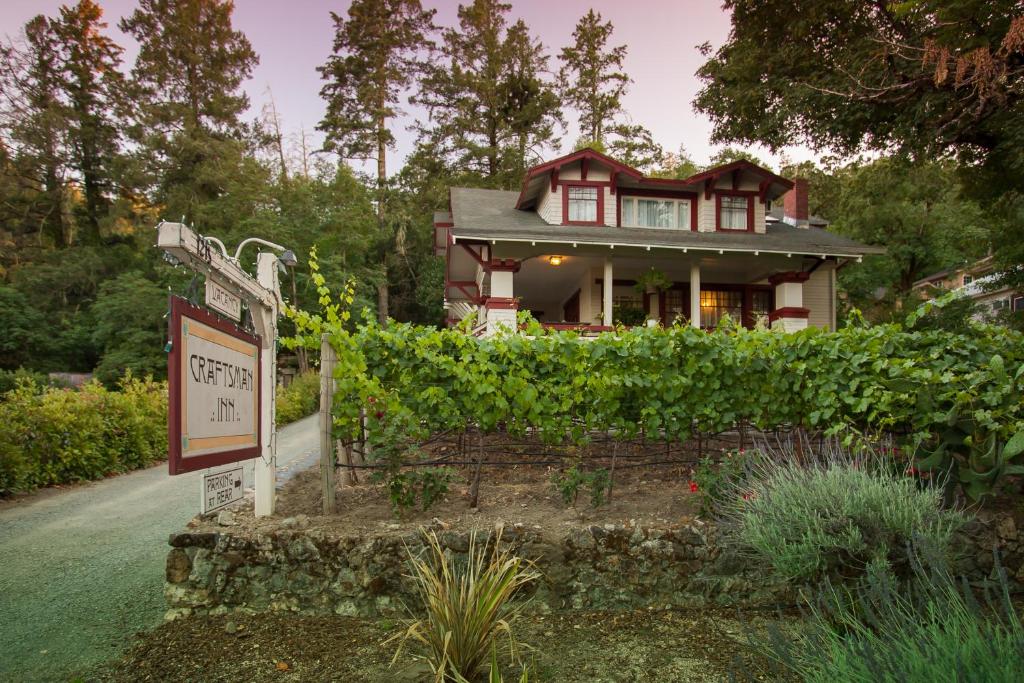 Craftsman Inn - main image