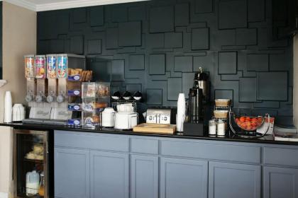 Rodeway Inn Merced - image 3