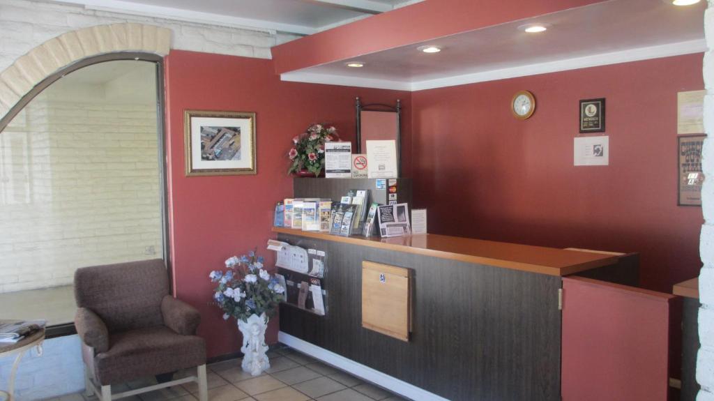 El Rancho Motel Lodi - image 4