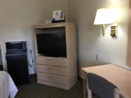 Americas Best Value Inn Cabot - image 10