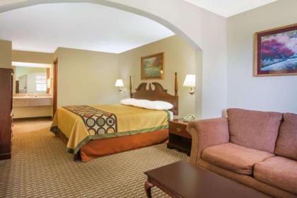 Super 8 by Wyndham Cabot - image 3