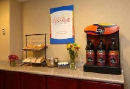 Hampton Inn Cadillac - image 8