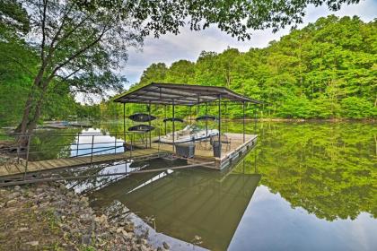 Lake Barkley Home Private Dock Kayaks Fire Pit - image 1
