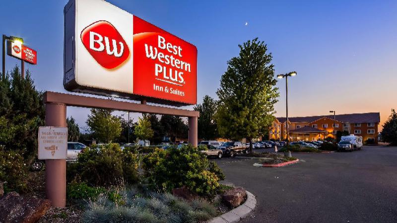 Best Western Plus Caldwell Inn & Suites - main image