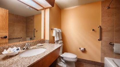 Best Western Plus Caldwell Inn & Suites - image 14