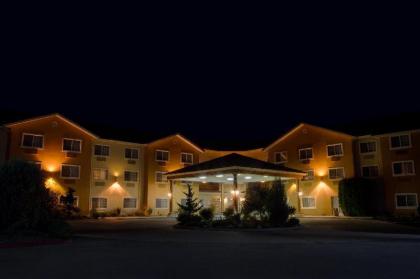 Best Western Plus Caldwell Inn & Suites - image 15