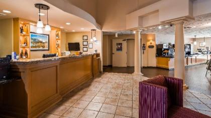 Best Western Plus Caldwell Inn & Suites - image 4