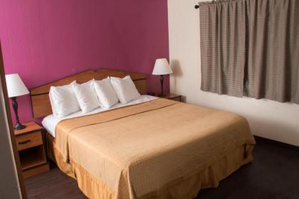 Budget Inn - image 11