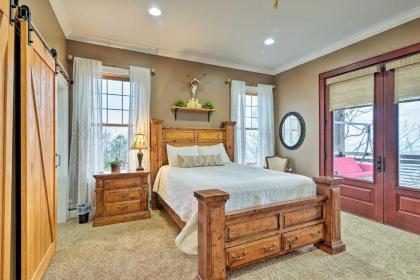 The Barn House Caldwell Mtn Retreat with Hot Tub! - image 13