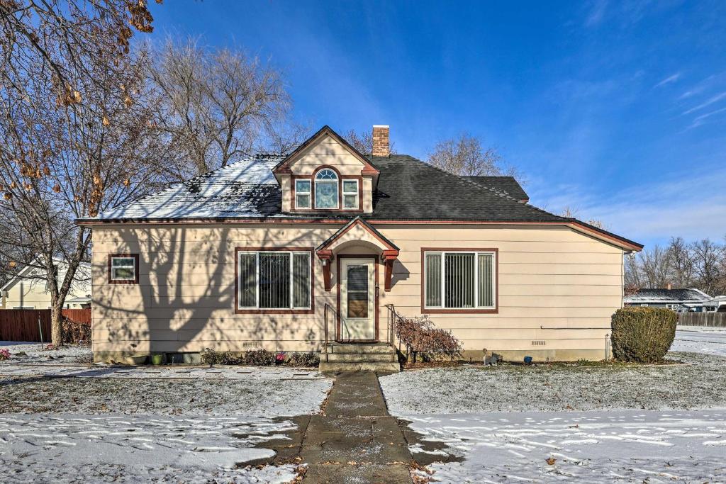 The Diamond Bungalow - Cozy Caldwell Home! - image 3