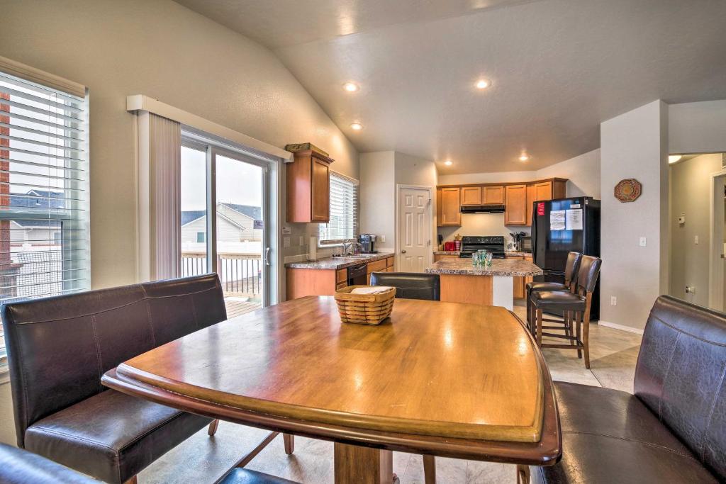 Updated Family Home with Deck 24 Mi to Boise! - image 7