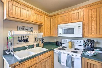 Pet-Friendly Efficiency Cottage with Pond and Pool! - image 5