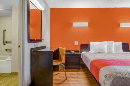 Motel 6-Calhoun GA - image 14