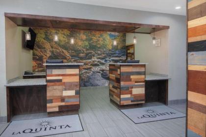 La Quinta Inn by Wyndham Calhoun - image 13