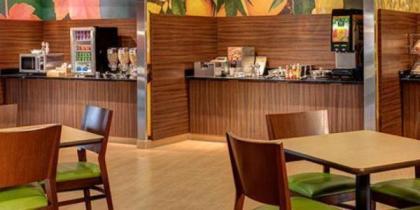 Fairfield Inn and Suites by Marriott Calhoun - image 10
