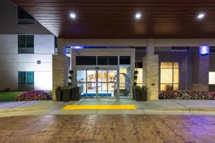Holiday Inn Express Calhoun South an IHG Hotel - image 5