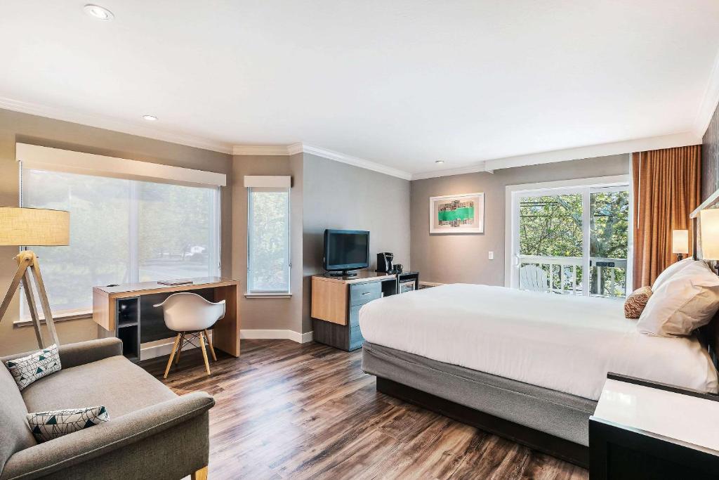 UpValley Inn & Hot Springs Ascend Hotel Collection - main image