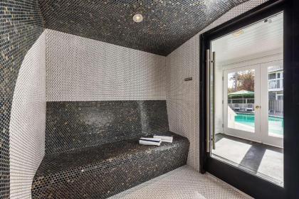 UpValley Inn & Hot Springs Ascend Hotel Collection - image 11