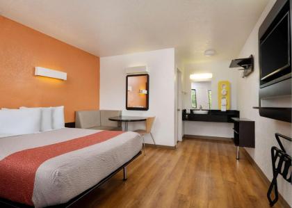 Motel 6-Camarillo CA - image 11