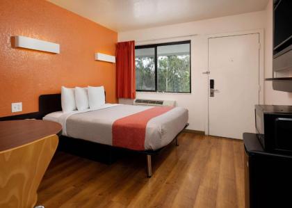 Motel 6-Camarillo CA - image 14