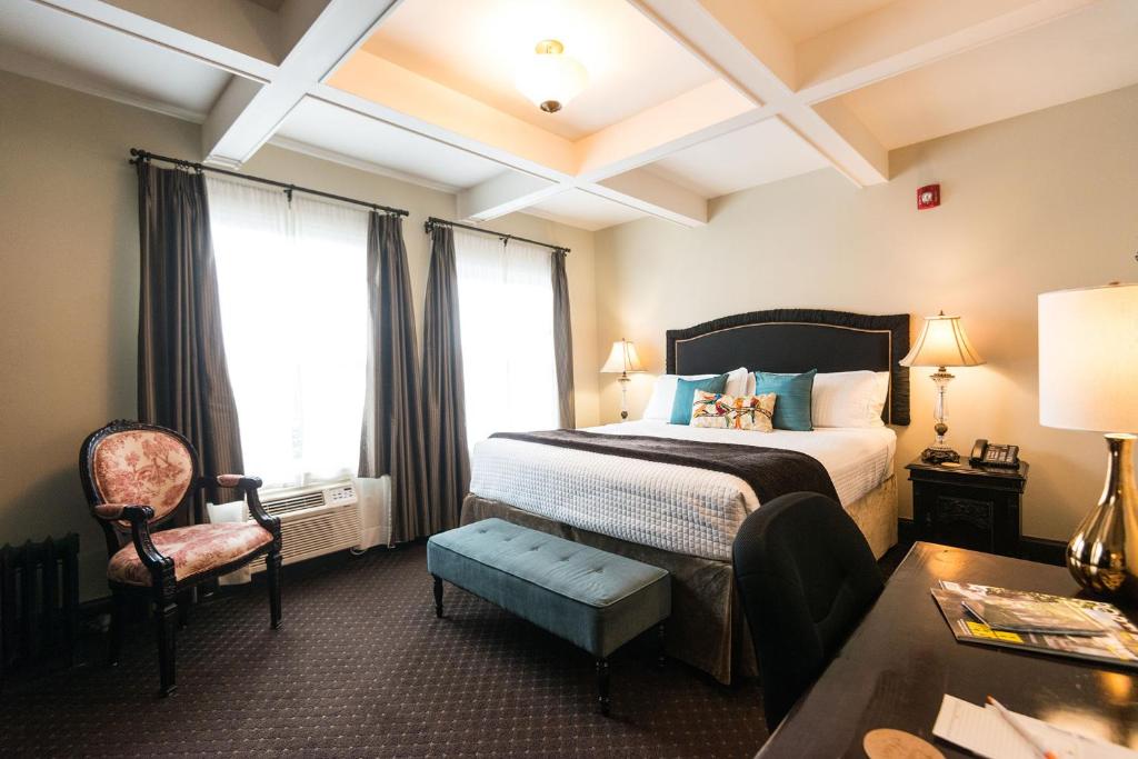 Camas Boutique Hotel - image 3