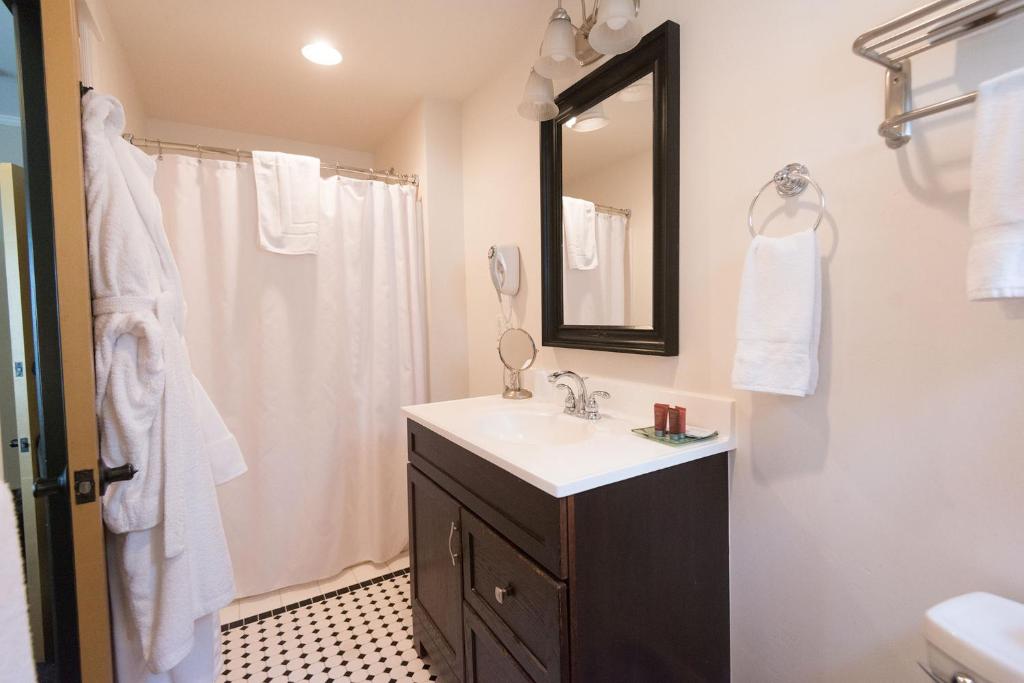 Camas Boutique Hotel - image 4
