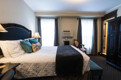 Camas Boutique Hotel - image 8