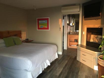 Cambria Shores Inn - image 8