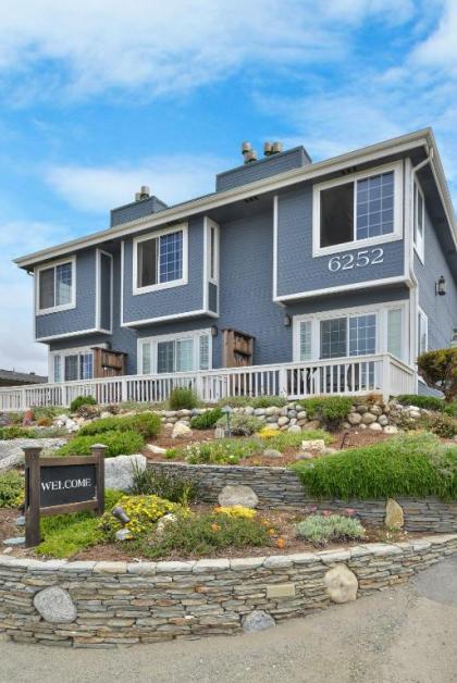 Sand Pebbles Inn - image 1