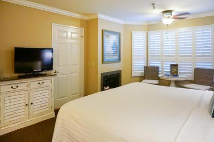 Sand Pebbles Inn - image 14
