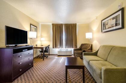 Cobblestone Inn & Suites - Cambridge - image 12