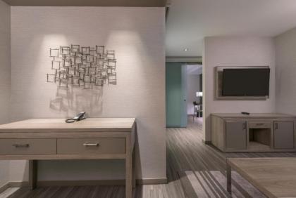 AC Hotel by Marriott Boston Cambridge - image 10