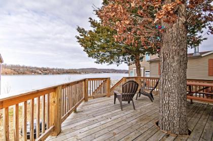 Cozy Camdenton Cottage with Deck and Boat Dock Access!